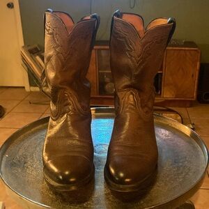 Lucchese 2000 roper 10.5 D dark brown